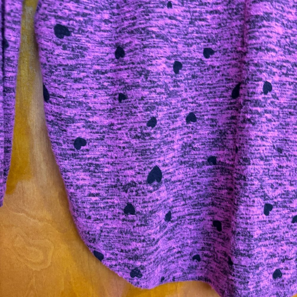 Philosophy Berry Pink And Black Hearts Tunic Length V Neck Sweater Size Small - Picture 8 of 9
